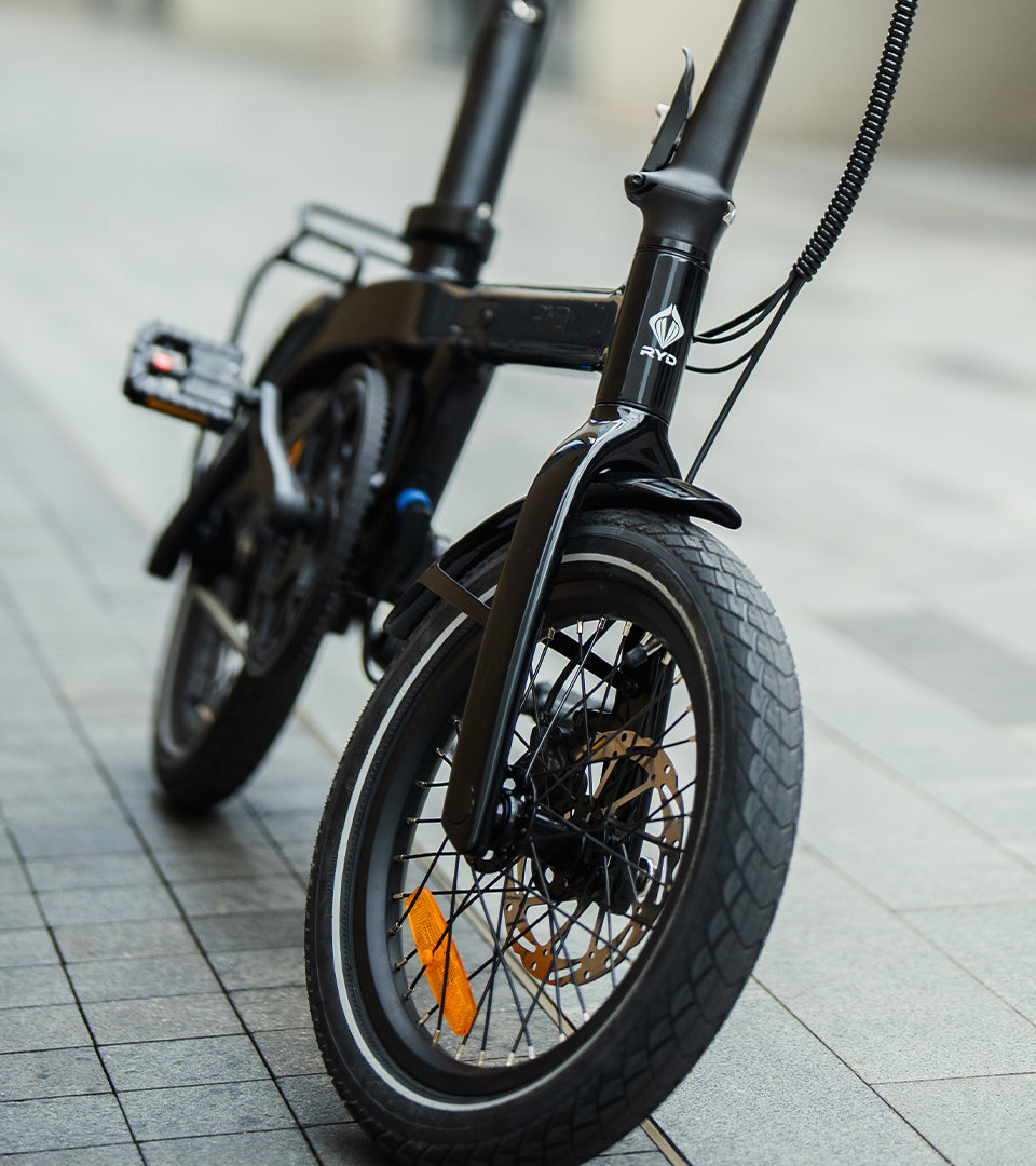 Aero 16 Black